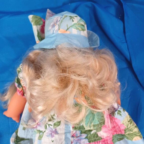Vintage 1980s Zapf Balica Creation Baby Toddler Doll With Floral Dress/Blue Hat - Picture 11 of 16